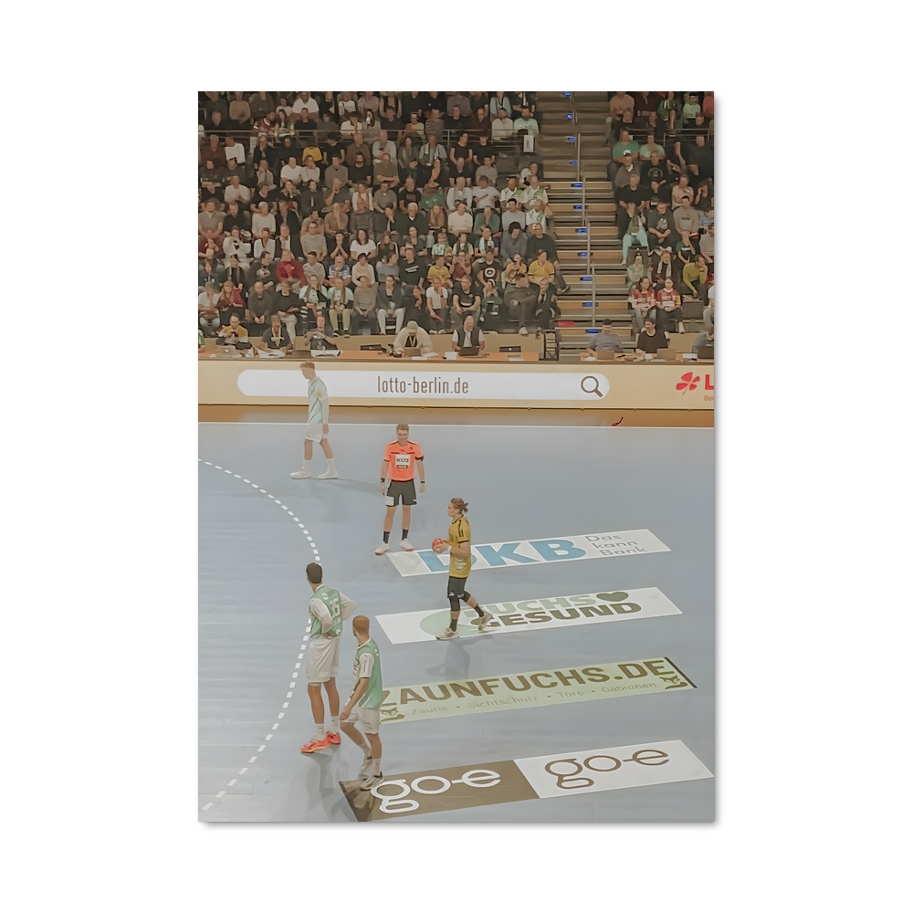 Poster Juri knorr dribbles